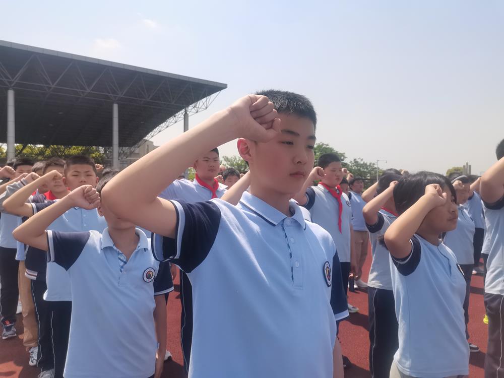 e30bc735371c42468e9d27b872461090.jpg e30bc735371c42468e9d27b872461090.jpg