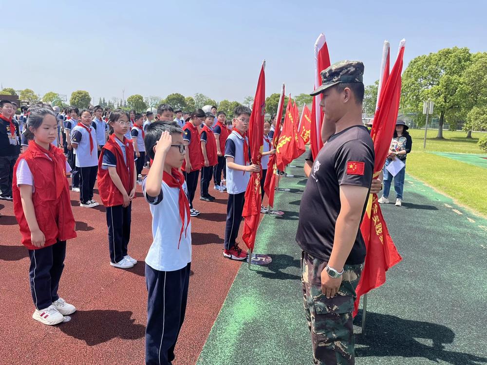 f4a1e772c93442e9a09a147bfe9ba8de.jpg f4a1e772c93442e9a09a147bfe9ba8de.jpg